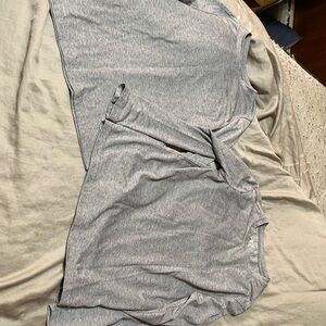 Russell Athletic Boys Heather Gray Long Sleeve Tees- Set of 2- Size 10/12